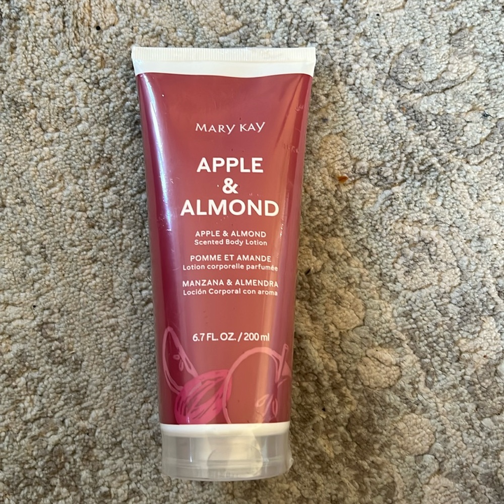 Mary Kay Apple & Almond Body Lotion New & Sealed